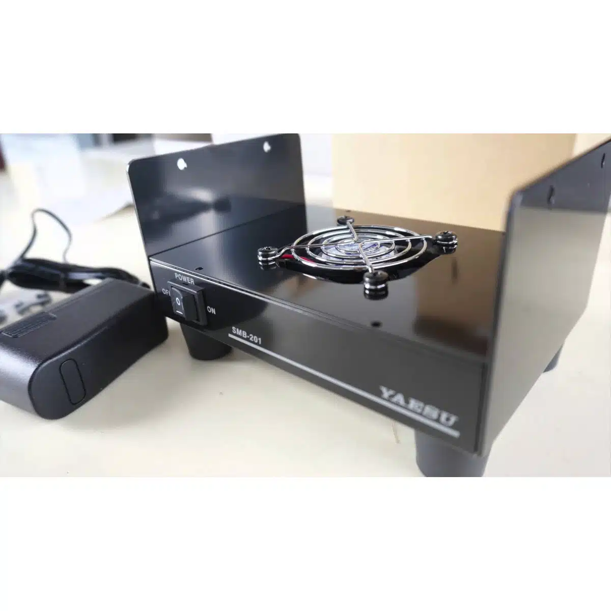 YAESU SMB-201 Supporto Base con Ventola