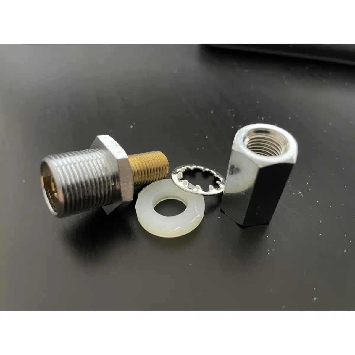 Adattatore UHF 3/8 da Pannello - immagine 2